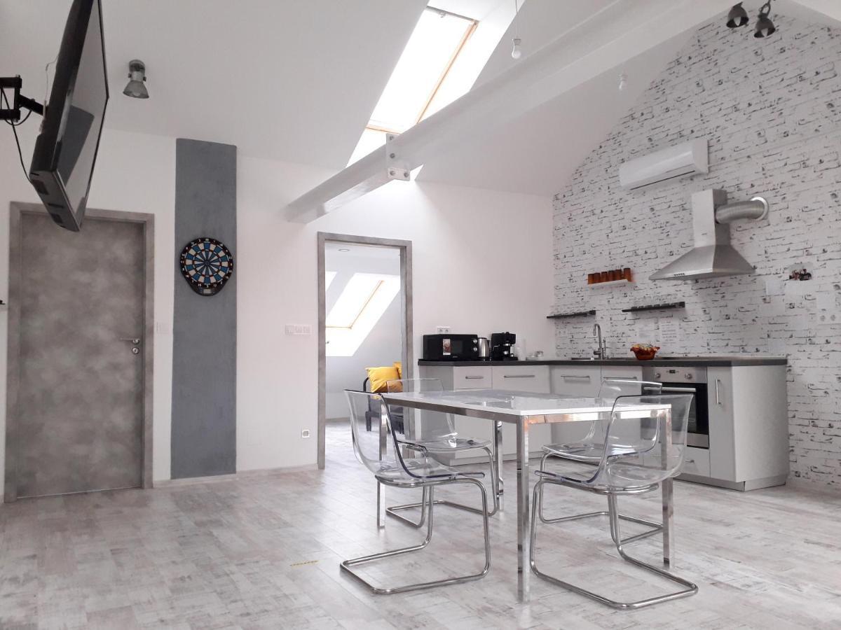 8X8 Tetoter Apartman 塞格德 外观 照片